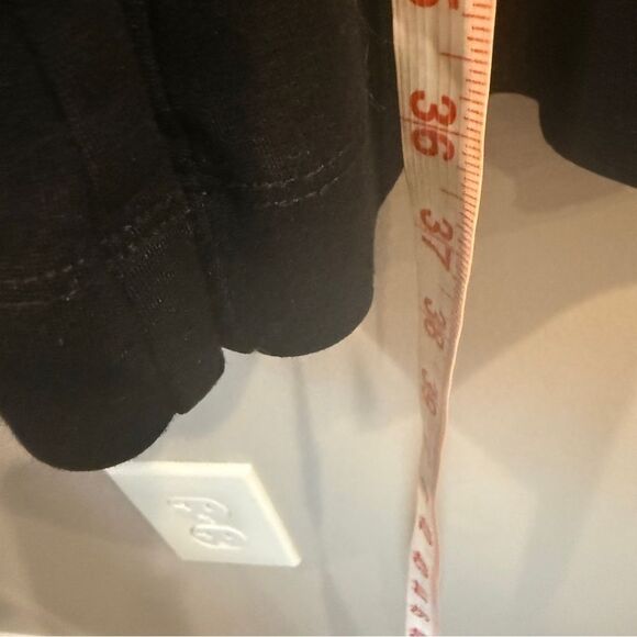 Black Ankle Cropped Pants - Picture 5 of 6